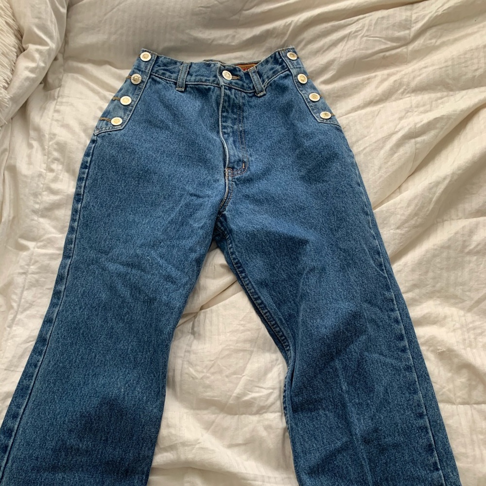 Vintage high waisted jeans